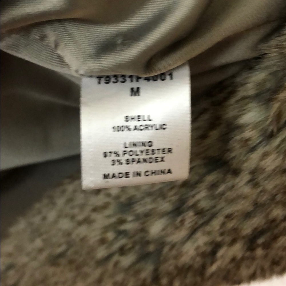 Faux Fur Vest - Picture 4 of 5